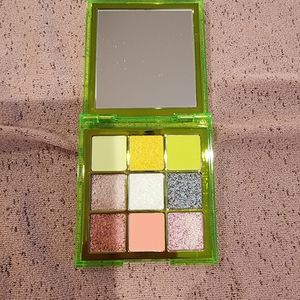 New huda beauty Neon green obsession eyeshadow